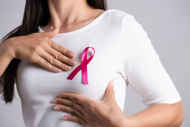 Vú bị sưng đau: Liệu có phải là dấu hiệu của ung thư vú?