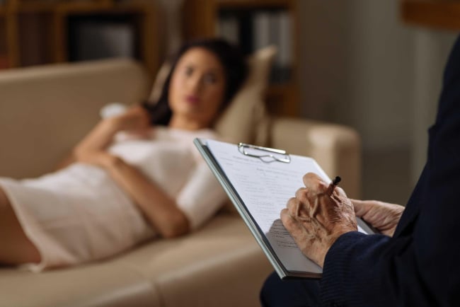 Tìm hiểu về thuật thôi miên giúp trị bệnh