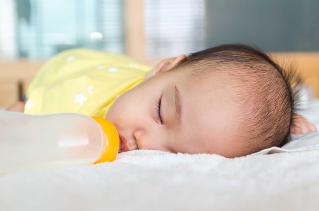 Lý do bạn không nên cho con cai sữa sớm