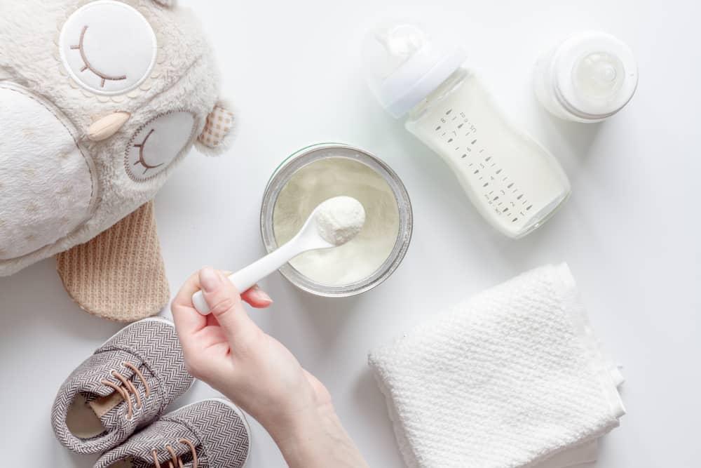 cách pha sữa bột đúng cho trẻ