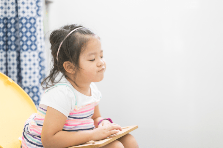 Trẻ bị tiêu chảy nên ăn gì và kiêng ăn gì để cầm và nhanh lại sức?