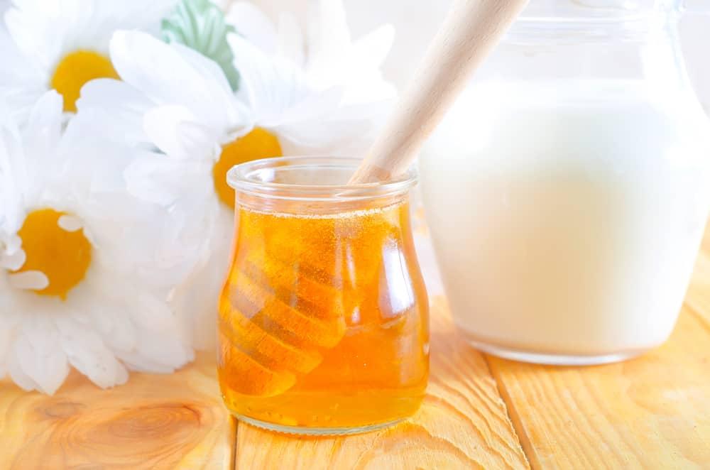 thực phẩm cần tránh trong thực đơn ăn dặm của trẻ