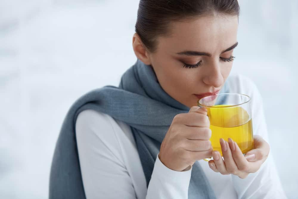 hết bệnh cảm cúm nhờ uống trà xanh