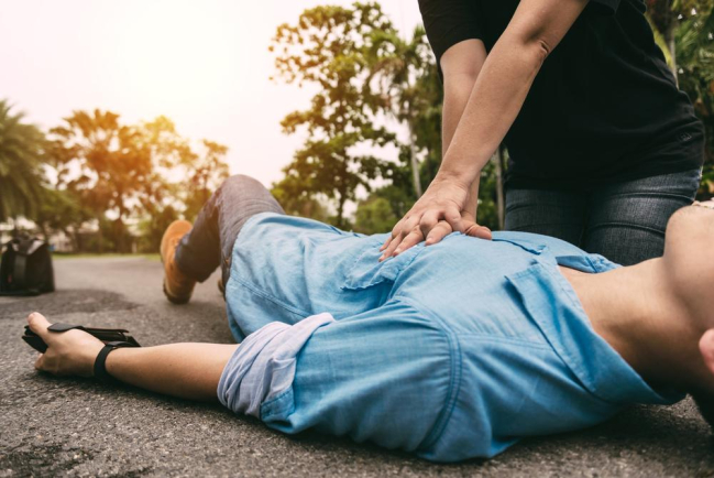 Cách cấp cứu khi sốc phản vệ: Đừng để lỡ 30 phút "vàng"