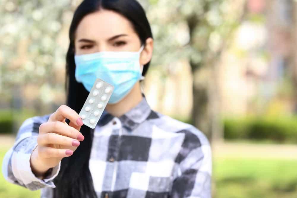 Loratadine + Pseudoephedrine