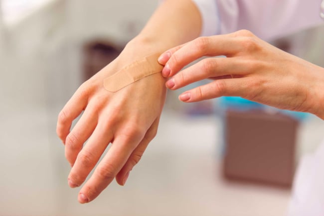 Cách không để lại sẹo giúp vết thương mau lành, ngừa thâm