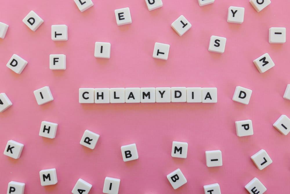 Bệnh Chlamydia là gì? Nguyên nhân, triệu chứng và cách điều trị