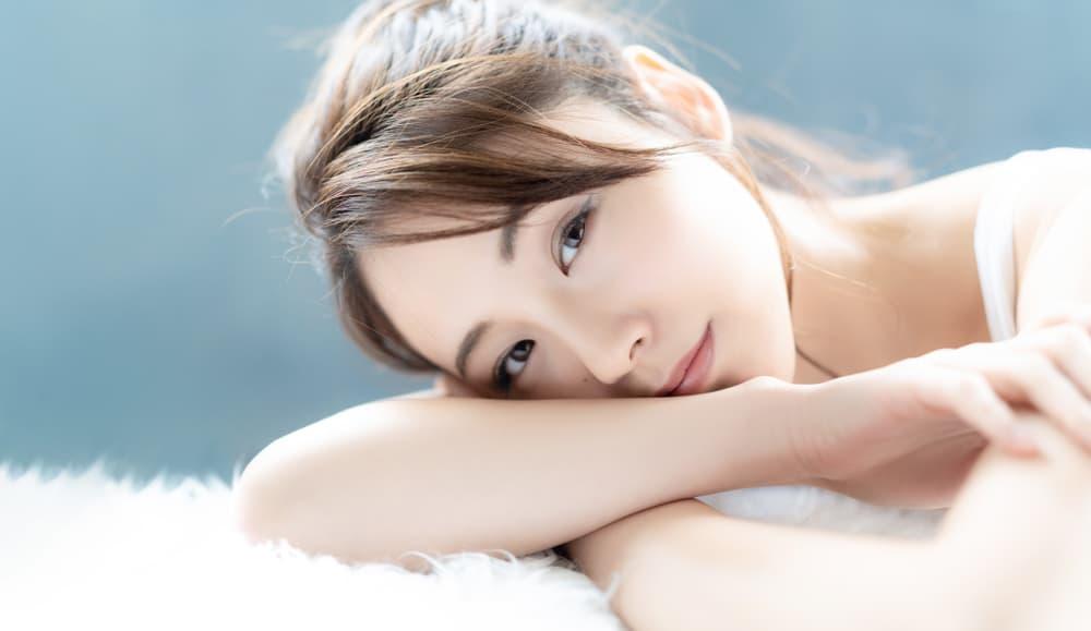 Viên uống trắng da có tốt không? Hai mặt lợi hại trong từng viên thuốc