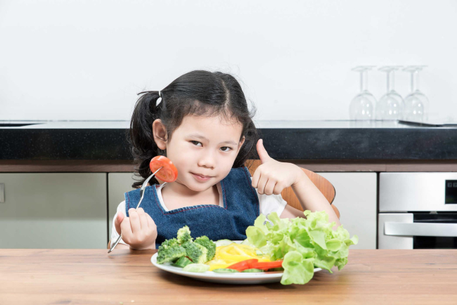 Làm cách nào để tăng cường chất xơ cho trẻ?