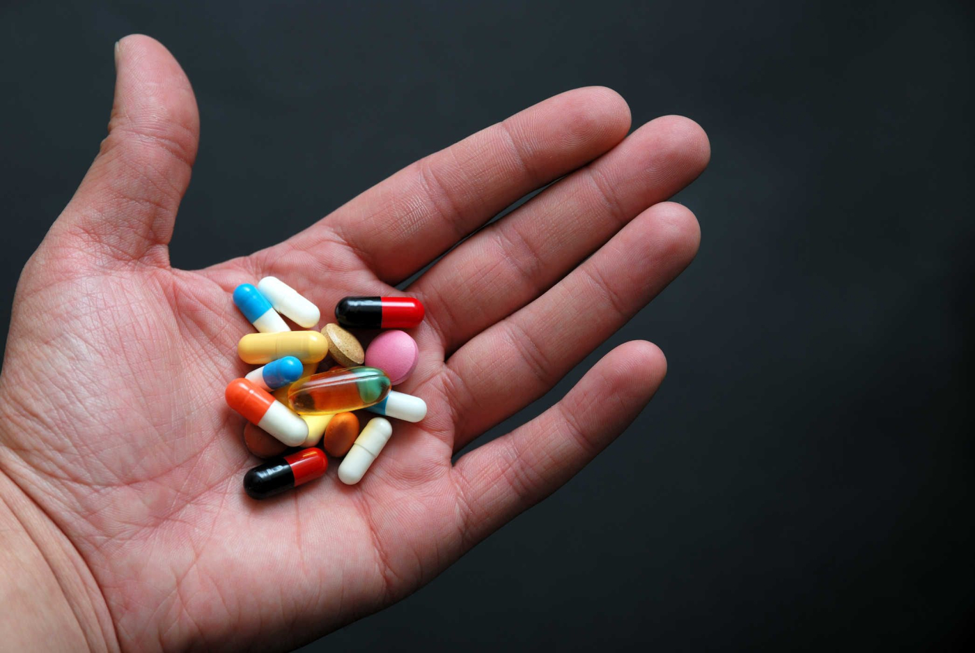 Những tác dụng phụ không ngờ tới của thuốc chữa HIV