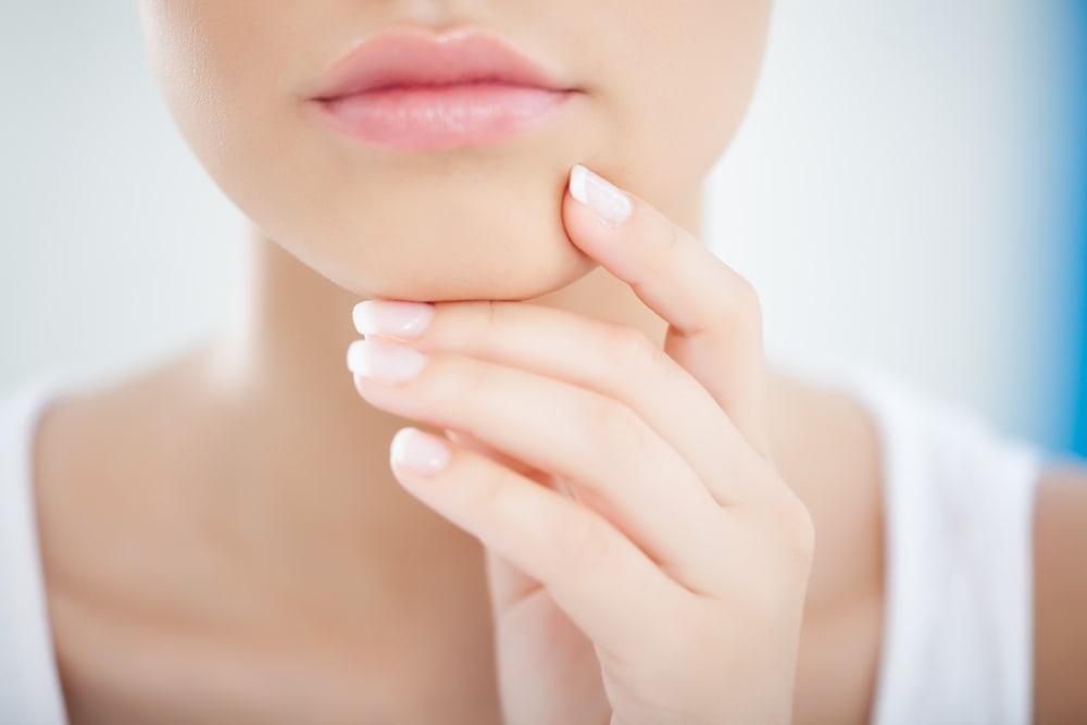 5 bài tập yoga giúp nàng xua tan mặt nọng