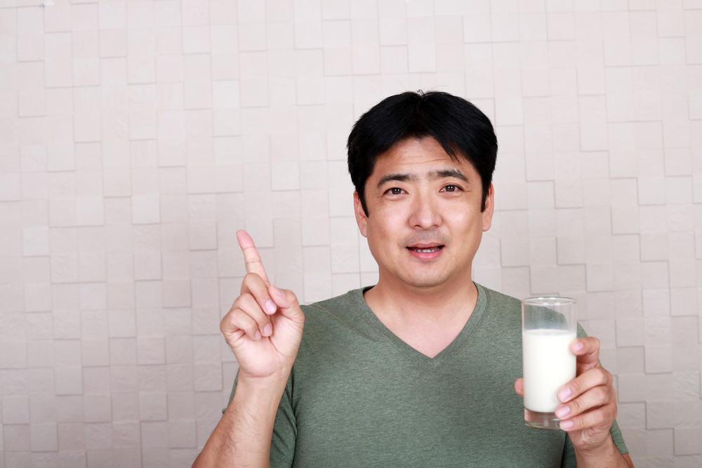 Nam giới có nên uống sữa đậu nành?