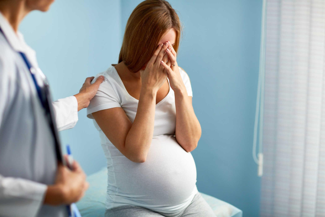 Gỡ rối băn khoăn: Bị bệnh tim có sinh con được không?