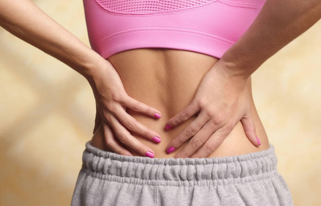 Đau xương cùng: Triệu chứng, nguyên nhân và cách điều trị