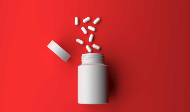 So sánh thuốc generic và brand name: Khác biệt là gì?
