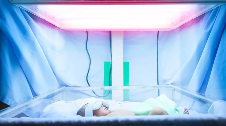 Được chẩn đoán nguy cơ sinh non, mẹ cần biết gì để ngăn ngừa rủi ro?