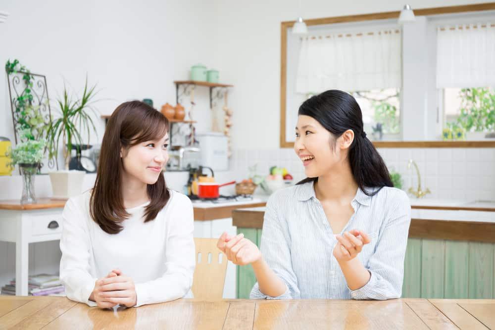 Phân biệt sự khác nhau giữa dấu hiệu sắp đến tháng và có thai