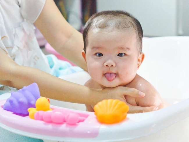 Nhận biết bệnh và cách chữa trị hen suyễn ở trẻ sơ sinh