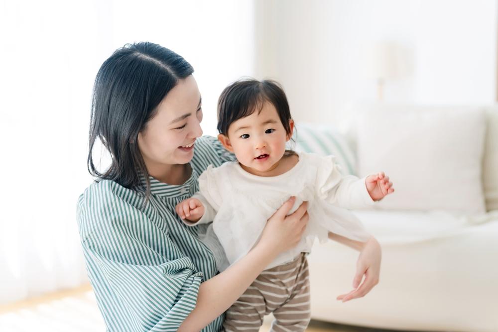 Cách cai sữa cho bé "không nước mắt": 8 mẹo hay mẹ nên thử!