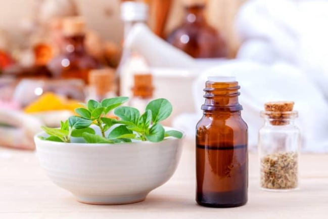 Khám phá tác dụng của tinh dầu kinh giới đối với trẻ nhỏ