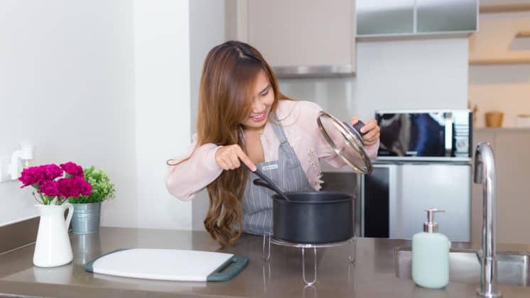 Hâm nóng thức ăn có làm mất đi chất dinh dưỡng?