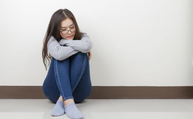 Làm bạn với người yêu cũ: Nên hay không nên? • Hello Bacsi