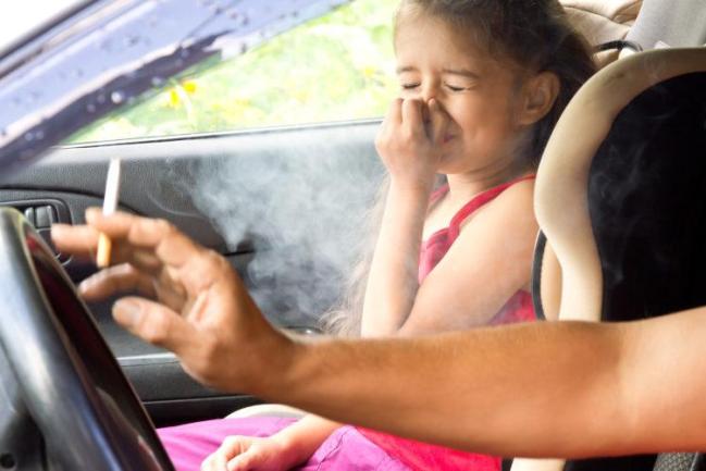 Tác hại của khói thuốc lá với trẻ nhỏ: Hãy từ bỏ điếu thuốc ngay