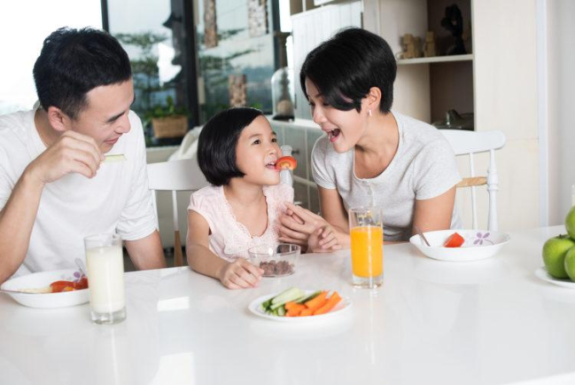 Bé bị bỏng kiêng ăn gì để mau lành thương?