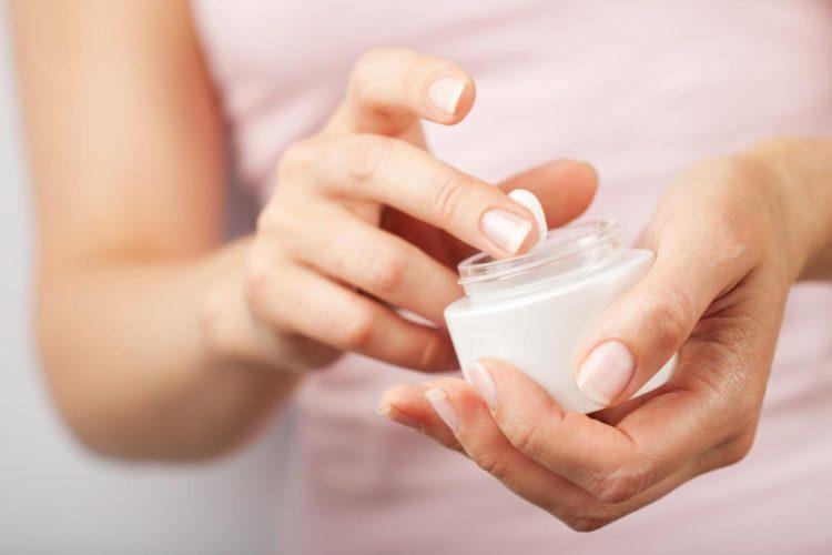 Sản phẩm trị mụn: kem trị mụn