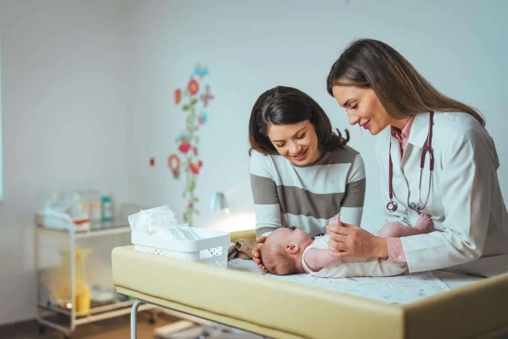 Các mốc phát triển của trẻ sinh non: Nắm rõ để chăm sóc trẻ tốt hơn!