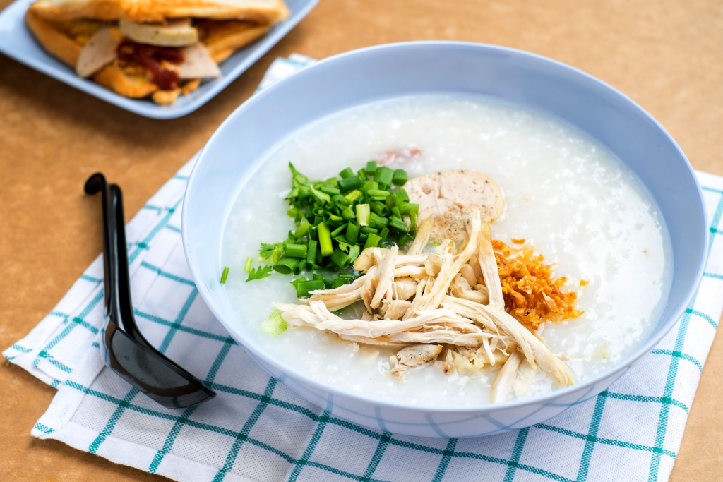 Công thức nấu cháo thịt gà cho bé nhanh gọn và dễ làm