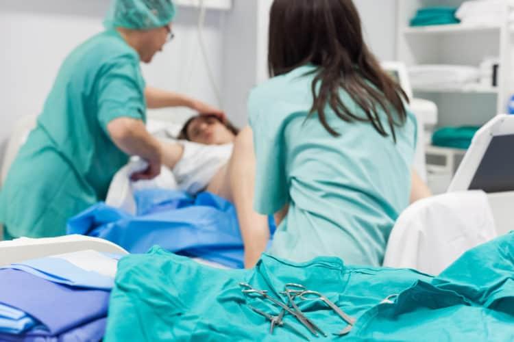 Rặn nhiều khi chuyển dạ tăng nguy cơ rách tầng sinh môn đến 700%