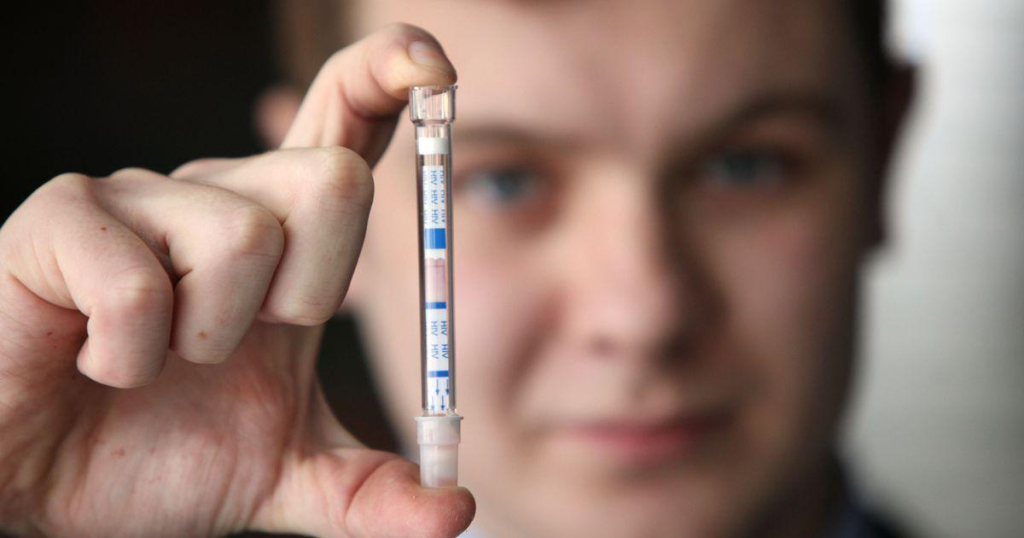 Tự xét nghiệm HIV tại nhà liệu có chính xác?
