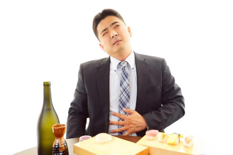 Nguyên nhân bị tiêu chảy sau khi uống bia rượu và cách chữa trị