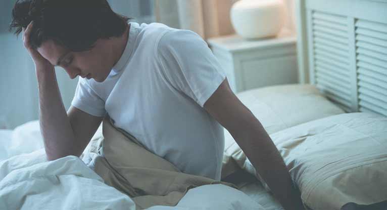 Nguyên nhân gây đổ mồ hôi đêm và cách điều trị