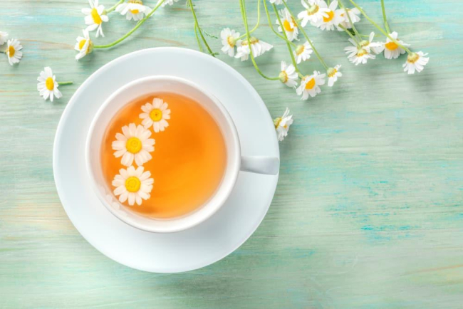 Công dụng của trà hoa cúc với sức khỏe bé yêu, mẹ đã biết?
