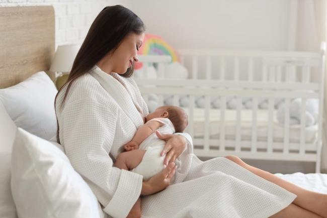 Ở cữ đúng cách với 10 điều kiêng cữ sau sinh để mẹ nhanh khỏe đẹp trở lại