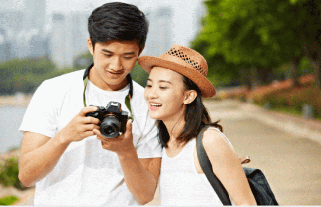 9 dấu hiệu ngôn ngữ cơ thể chứng tỏ bạn đang yêu sai người