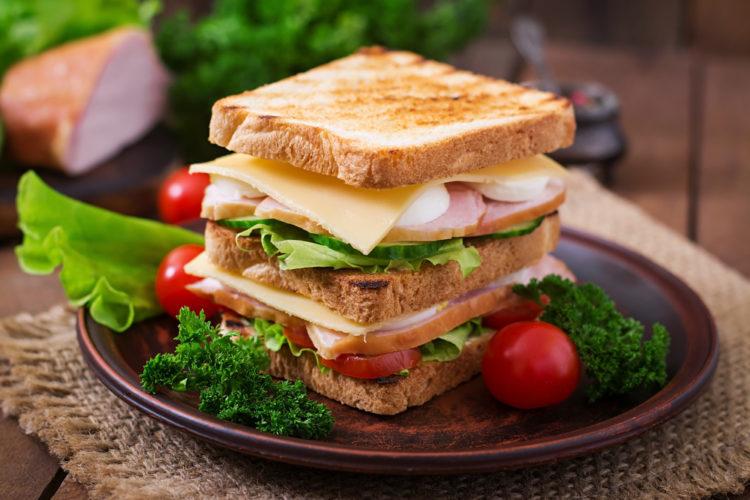 Bánh mì sandwich ăn với gì vừa ngon vừa tốt cho sức khoẻ?