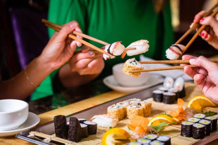 7 sai lầm trong cách ăn sushi làm hao hụt dinh dưỡng