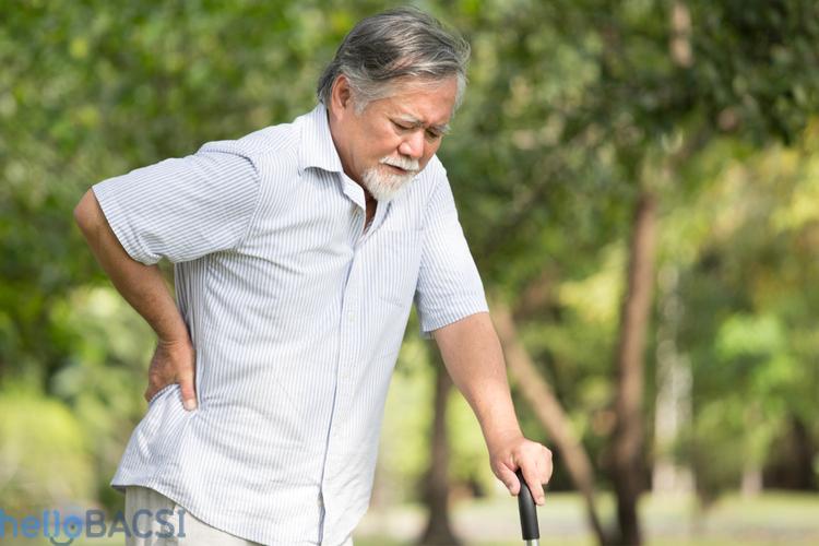 Những đau nhức ở người lớn tuổi thường gặp