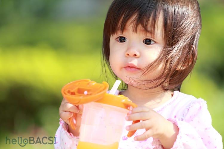 Tại sao nên dùng thuốc bổ não cho trẻ chậm phát triển?