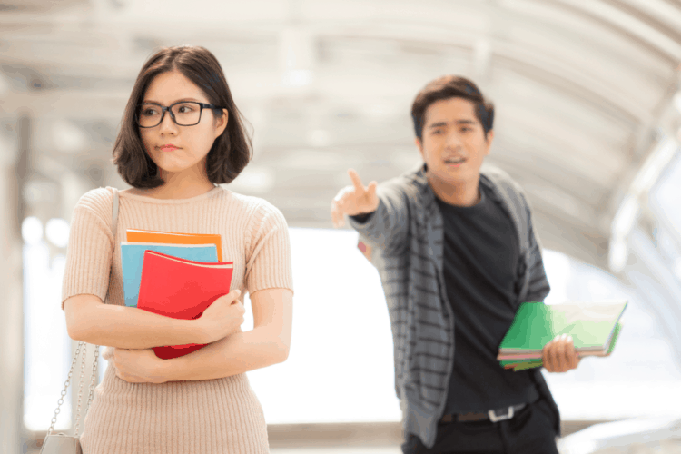 Các cặp đôi cãi nhau thật ra lại rất yêu nhau!