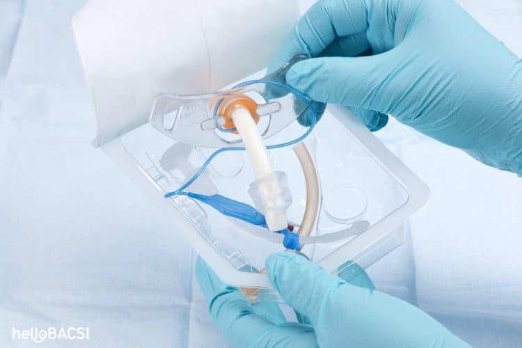 Đặt nội khí quản: Chỉ định, quy trình thực hiện, biến chứng và lưu ý