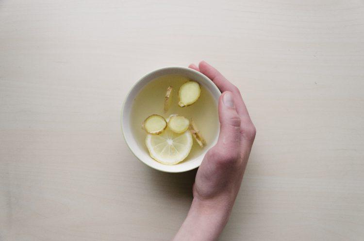 Uống trà gừng quá nhiều có thể gây tác dụng phụ