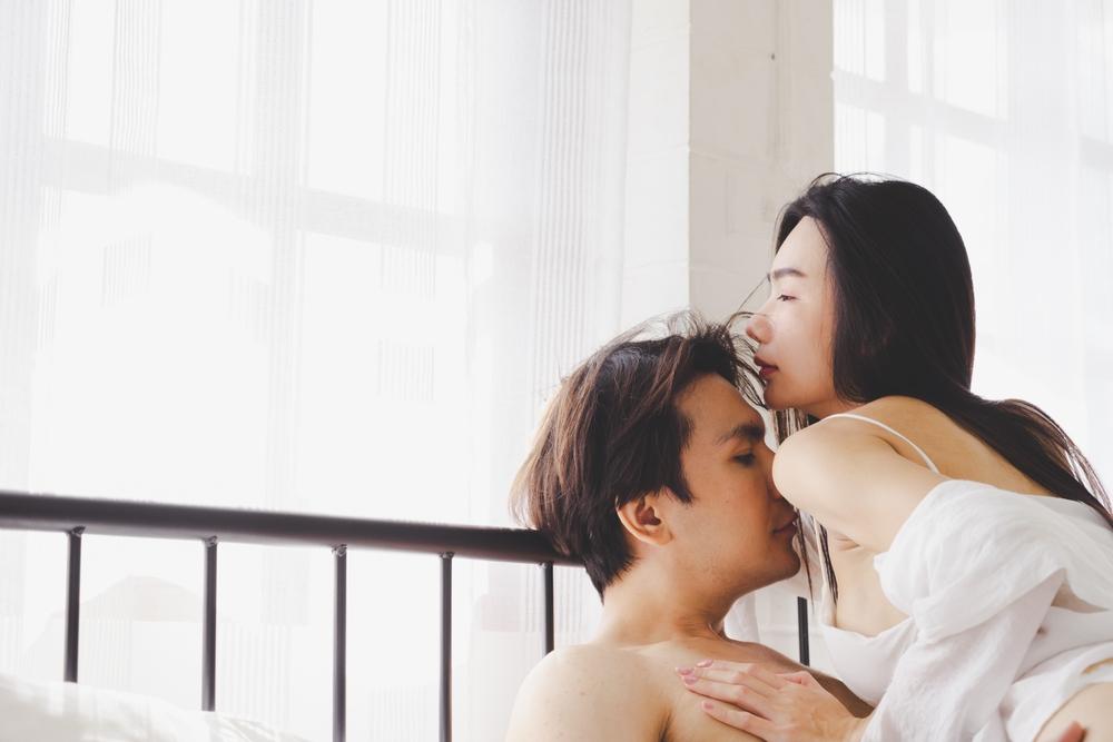 Hiện tượng xuất tinh ở nữ là gì? Dấu hiệu nhận biết phụ nữ sắp xuất tinh