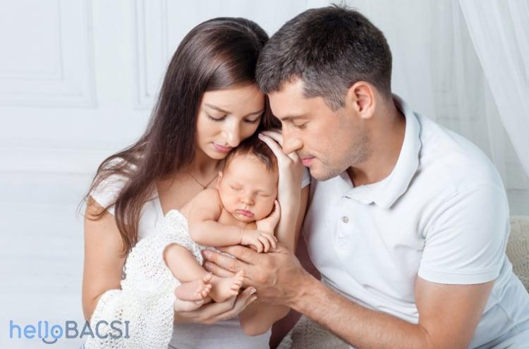 Bớt hồng cam (bớt cá hồi) ở trẻ sơ sinh: Những điều cha mẹ cần biết