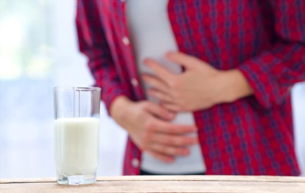 4 Triệu chứng không dung nạp lactose và cách phân biệt với dị ứng sữa