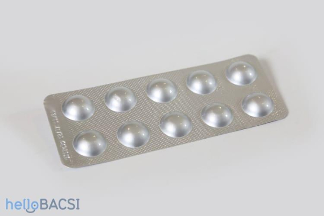 Eprazinone