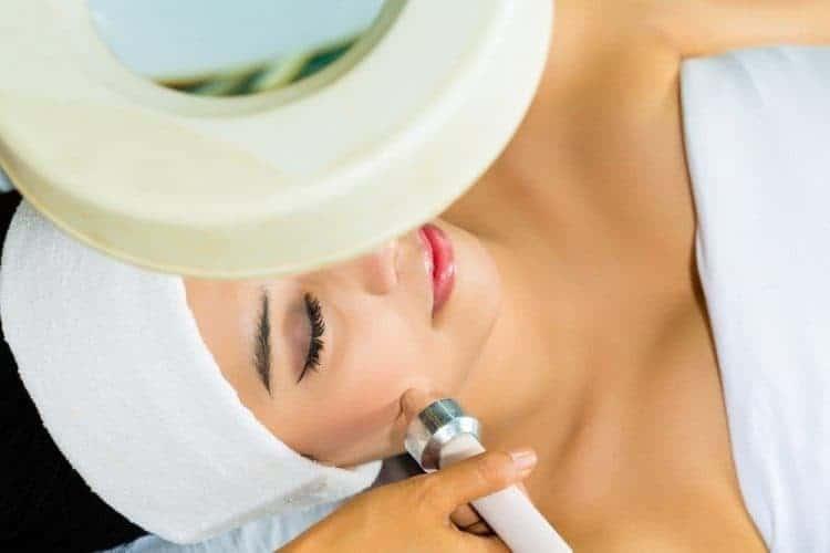 3 cách giảm nọng cằm siêu đơn giản cho khuôn mặt thanh thoát • Hello Bacsi